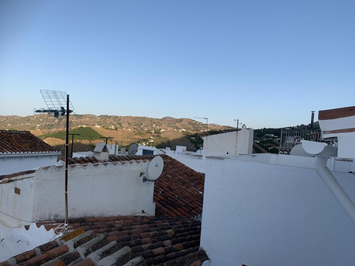 Вилла Cerezo'S House - Terrace & Jacuzzi Фрихилиана Экстерьер фото